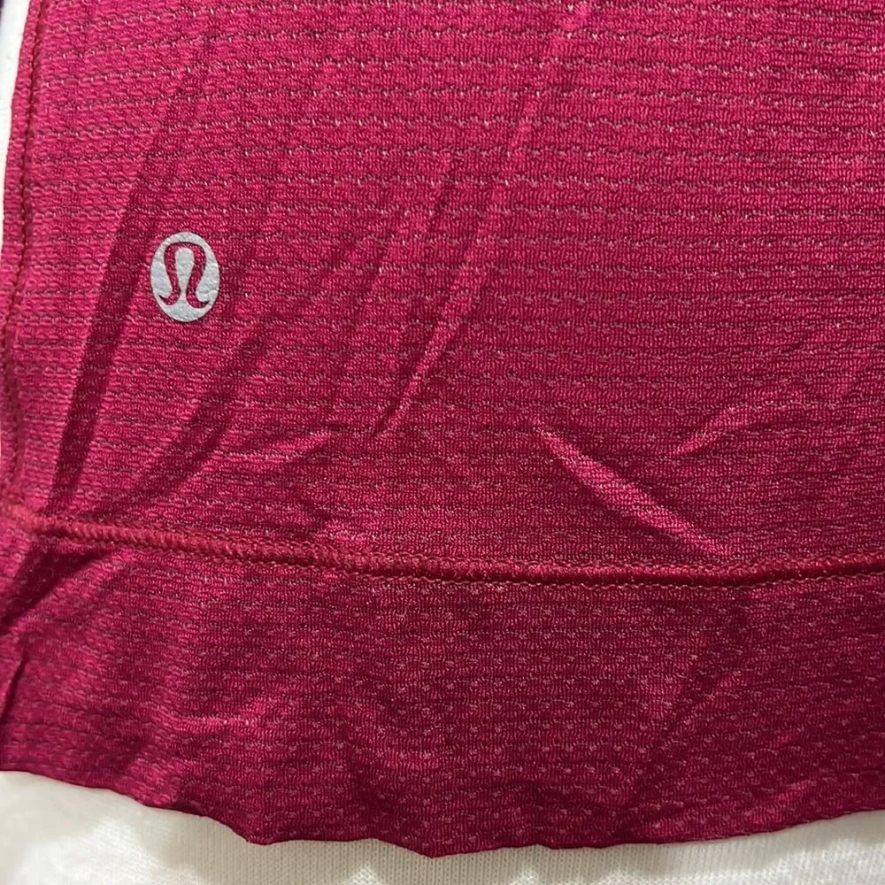 Lululemon Athletica Tank Top with Built-in Bra Size 4